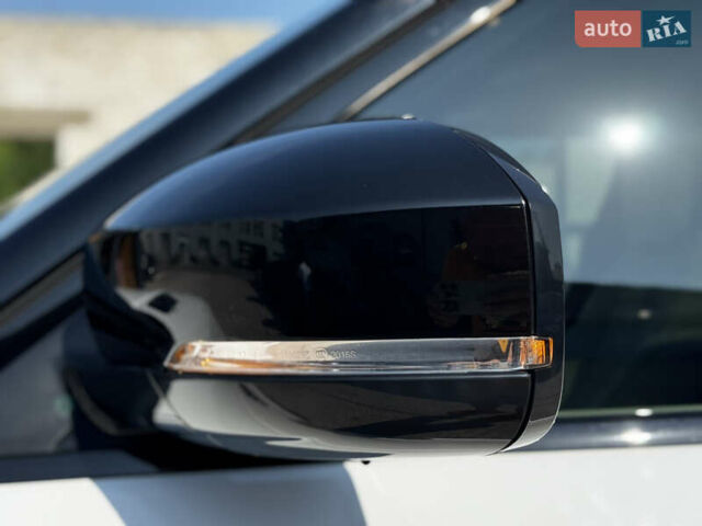 Белый Ленд Ровер Рендж Ровер Спорт, объемом двигателя 3 л и пробегом 76 тыс. км за 55000 $, фото 15 на Automoto.ua