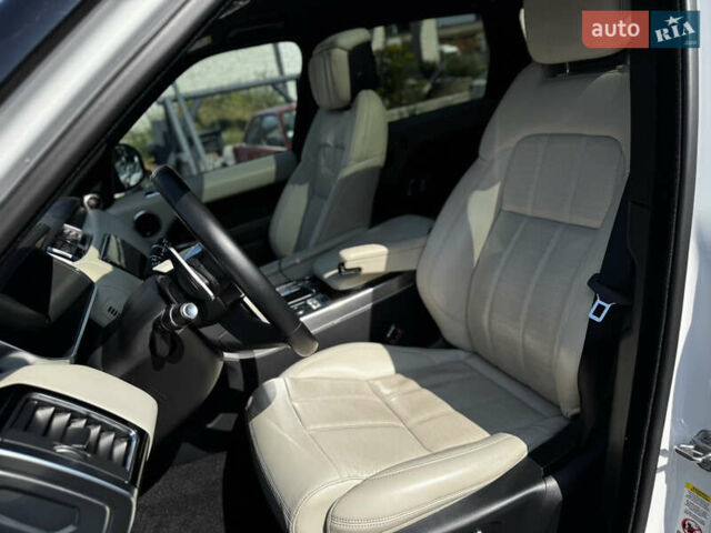 Белый Ленд Ровер Рендж Ровер Спорт, объемом двигателя 3 л и пробегом 76 тыс. км за 55000 $, фото 22 на Automoto.ua