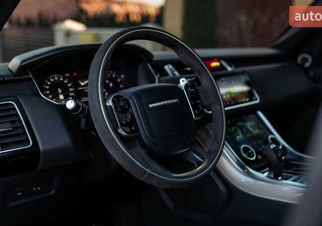 Білий Ленд Ровер Range Rover Sport, об'ємом двигуна 3 л та пробігом 130 тис. км за 45000 $, фото 37 на Automoto.ua