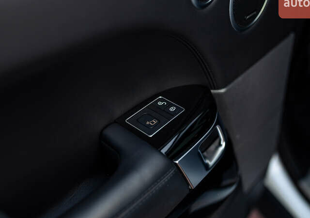 Білий Ленд Ровер Range Rover Sport, об'ємом двигуна 3 л та пробігом 130 тис. км за 45000 $, фото 57 на Automoto.ua