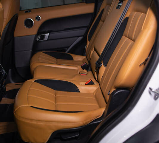 Білий Ленд Ровер Range Rover Sport, об'ємом двигуна 3 л та пробігом 59 тис. км за 71900 $, фото 98 на Automoto.ua