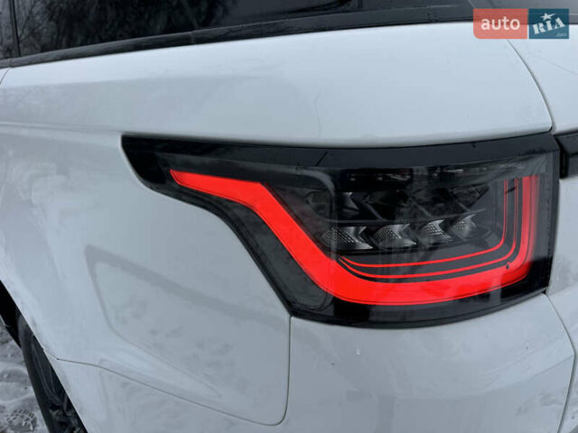 Білий Ленд Ровер Range Rover Sport, об'ємом двигуна 3 л та пробігом 88 тис. км за 48900 $, фото 3 на Automoto.ua
