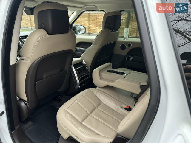 Белый Ленд Ровер Рендж Ровер Спорт, объемом двигателя 2.99 л и пробегом 114 тыс. км за 53900 $, фото 57 на Automoto.ua