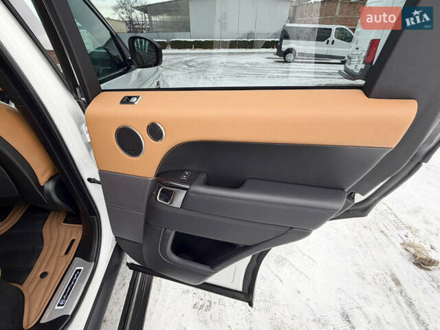 Білий Ленд Ровер Range Rover Sport, об'ємом двигуна 3 л та пробігом 59 тис. км за 71900 $, фото 66 на Automoto.ua