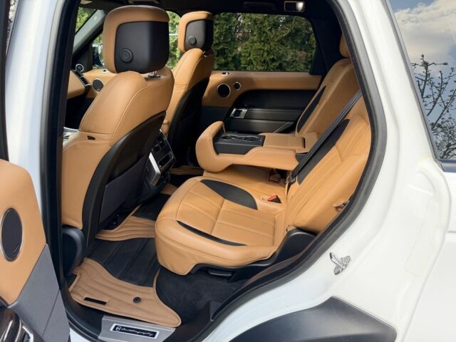 Білий Ленд Ровер Range Rover Sport, об'ємом двигуна 3 л та пробігом 69 тис. км за 63999 $, фото 19 на Automoto.ua