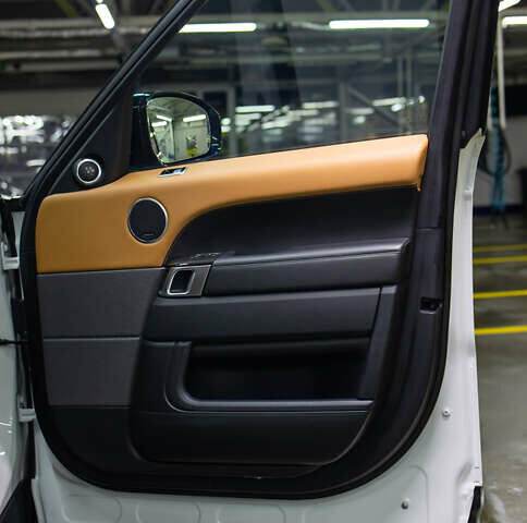 Білий Ленд Ровер Range Rover Sport, об'ємом двигуна 3 л та пробігом 59 тис. км за 71900 $, фото 92 на Automoto.ua