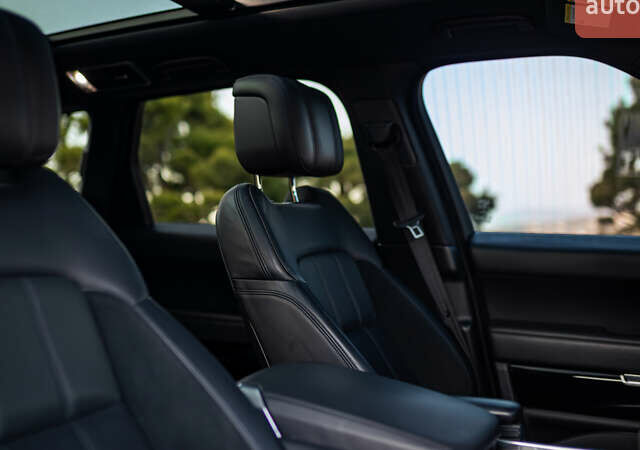 Білий Ленд Ровер Range Rover Sport, об'ємом двигуна 3 л та пробігом 130 тис. км за 45000 $, фото 69 на Automoto.ua