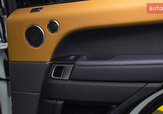 Білий Ленд Ровер Range Rover Sport, об'ємом двигуна 3 л та пробігом 59 тис. км за 71900 $, фото 101 на Automoto.ua