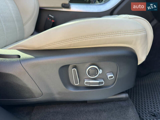 Белый Ленд Ровер Рендж Ровер Спорт, объемом двигателя 3 л и пробегом 76 тыс. км за 55000 $, фото 48 на Automoto.ua