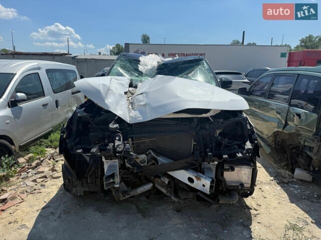 Білий Ленд Ровер Range Rover Sport, об'ємом двигуна 2.99 л та пробігом 80 тис. км за 14800 $, фото 2 на Automoto.ua