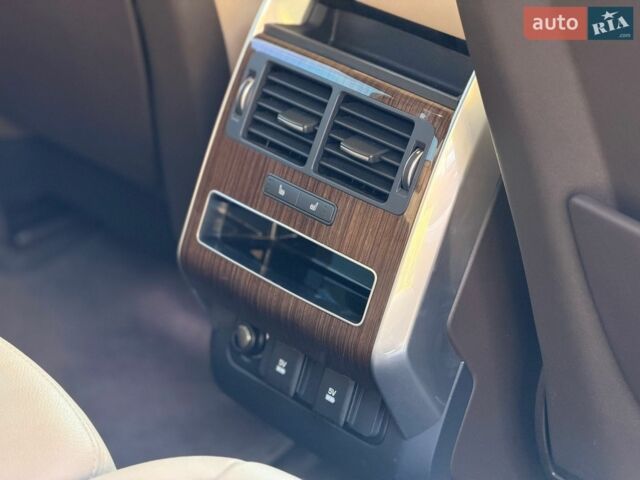 Білий Ленд Ровер Range Rover Sport, об'ємом двигуна 2.99 л та пробігом 145 тис. км за 39900 $, фото 42 на Automoto.ua