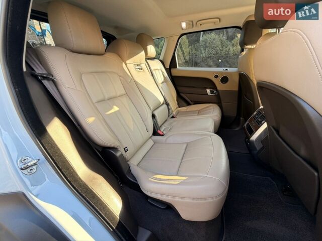 Білий Ленд Ровер Range Rover Sport, об'ємом двигуна 2.99 л та пробігом 145 тис. км за 39900 $, фото 40 на Automoto.ua