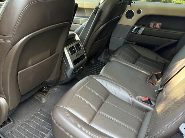 Білий Ленд Ровер Range Rover Sport, об'ємом двигуна 3 л та пробігом 49 тис. км за 48037 $, фото 14 на Automoto.ua
