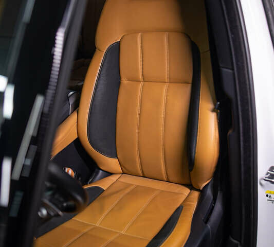 Білий Ленд Ровер Range Rover Sport, об'ємом двигуна 3 л та пробігом 59 тис. км за 71900 $, фото 116 на Automoto.ua