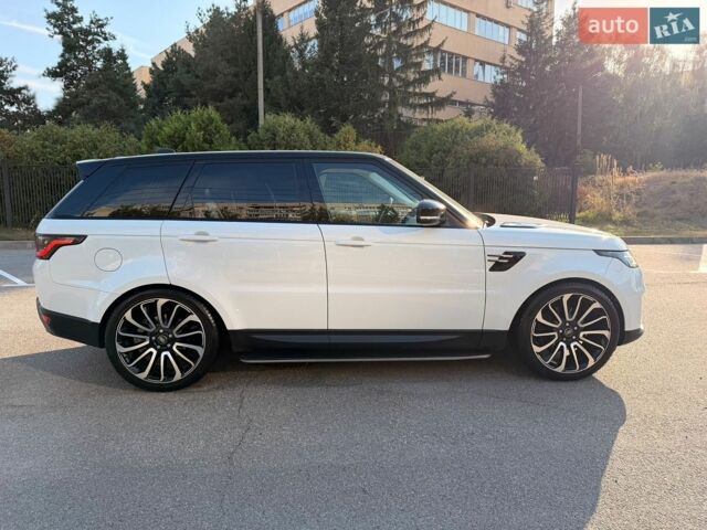 Білий Ленд Ровер Range Rover Sport, об'ємом двигуна 2.99 л та пробігом 145 тис. км за 39900 $, фото 10 на Automoto.ua
