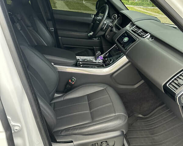 Белый Ленд Ровер Рендж Ровер Спорт, объемом двигателя 5 л и пробегом 21 тыс. км за 58500 $, фото 17 на Automoto.ua