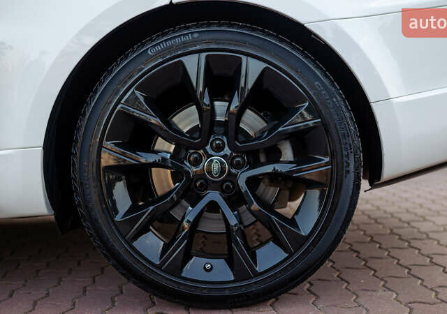 Білий Ленд Ровер Range Rover Sport, об'ємом двигуна 3 л та пробігом 130 тис. км за 45000 $, фото 22 на Automoto.ua