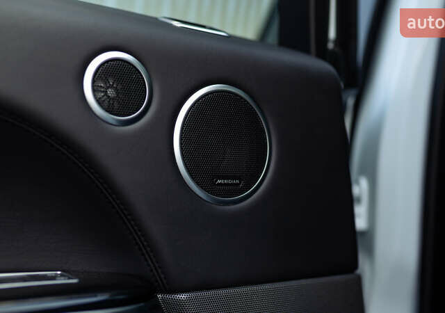 Білий Ленд Ровер Range Rover Sport, об'ємом двигуна 3 л та пробігом 130 тис. км за 45000 $, фото 58 на Automoto.ua