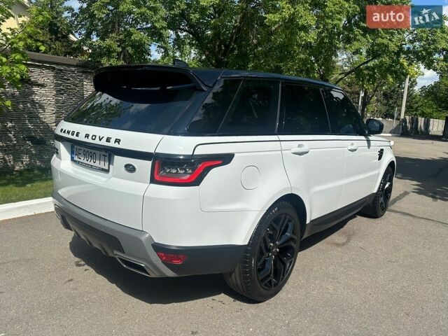 Білий Ленд Ровер Range Rover Sport, об'ємом двигуна 2.99 л та пробігом 117 тис. км за 49900 $, фото 32 на Automoto.ua