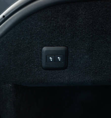 Білий Ленд Ровер Range Rover Sport, об'ємом двигуна 3 л та пробігом 130 тис. км за 45000 $, фото 28 на Automoto.ua