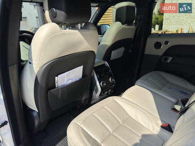 Белый Ленд Ровер Рендж Ровер Спорт, объемом двигателя 3 л и пробегом 76 тыс. км за 55000 $, фото 35 на Automoto.ua