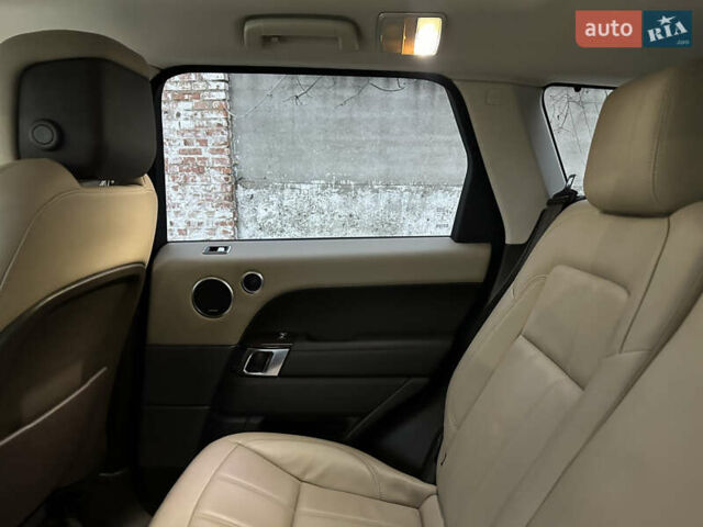 Белый Ленд Ровер Рендж Ровер Спорт, объемом двигателя 2.99 л и пробегом 133 тыс. км за 49999 $, фото 43 на Automoto.ua