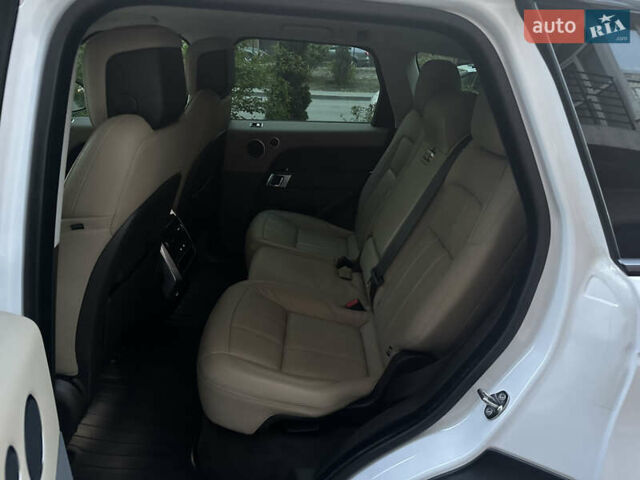 Белый Ленд Ровер Рендж Ровер Спорт, объемом двигателя 2.99 л и пробегом 115 тыс. км за 59900 $, фото 26 на Automoto.ua