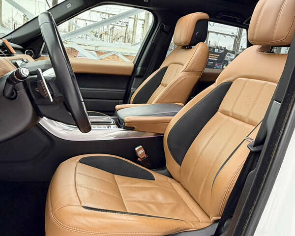 Білий Ленд Ровер Range Rover Sport, об'ємом двигуна 3 л та пробігом 59 тис. км за 71900 $, фото 52 на Automoto.ua