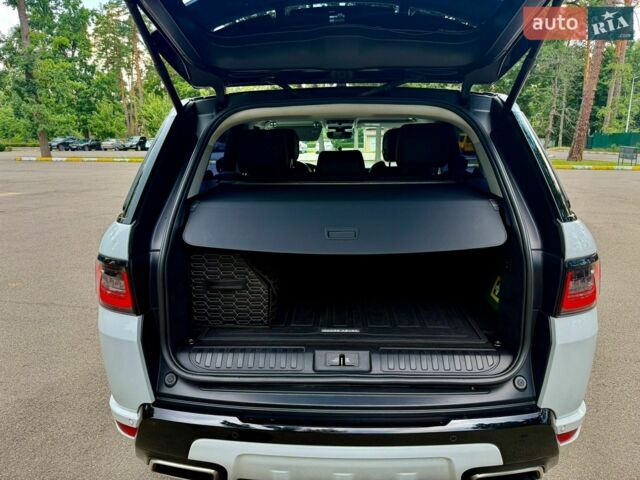 Білий Ленд Ровер Range Rover Sport, об'ємом двигуна 2.99 л та пробігом 102 тис. км за 47000 $, фото 14 на Automoto.ua