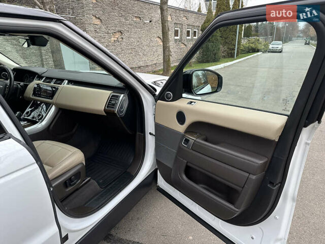 Белый Ленд Ровер Рендж Ровер Спорт, объемом двигателя 2.99 л и пробегом 114 тыс. км за 53900 $, фото 68 на Automoto.ua