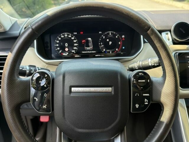 Білий Ленд Ровер Range Rover Sport, об'ємом двигуна 3 л та пробігом 49 тис. км за 48037 $, фото 10 на Automoto.ua