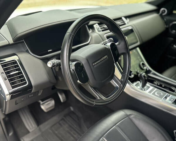 Белый Ленд Ровер Рендж Ровер Спорт, объемом двигателя 5 л и пробегом 22 тыс. км за 55000 $, фото 14 на Automoto.ua