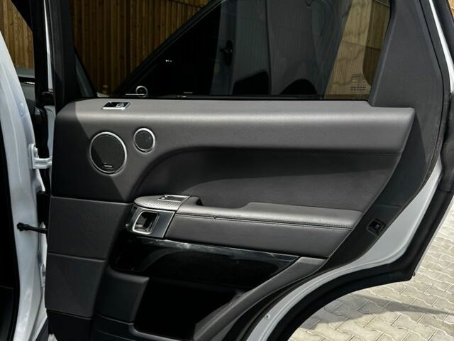 Білий Ленд Ровер Range Rover Sport, об'ємом двигуна 3 л та пробігом 120 тис. км за 42000 $, фото 34 на Automoto.ua