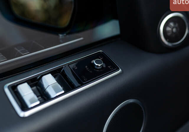 Білий Ленд Ровер Range Rover Sport, об'ємом двигуна 3 л та пробігом 130 тис. км за 45000 $, фото 30 на Automoto.ua