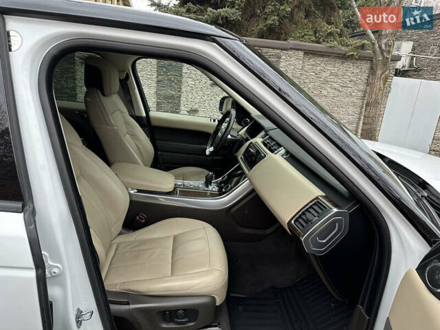 Белый Ленд Ровер Рендж Ровер Спорт, объемом двигателя 2.99 л и пробегом 114 тыс. км за 53900 $, фото 69 на Automoto.ua