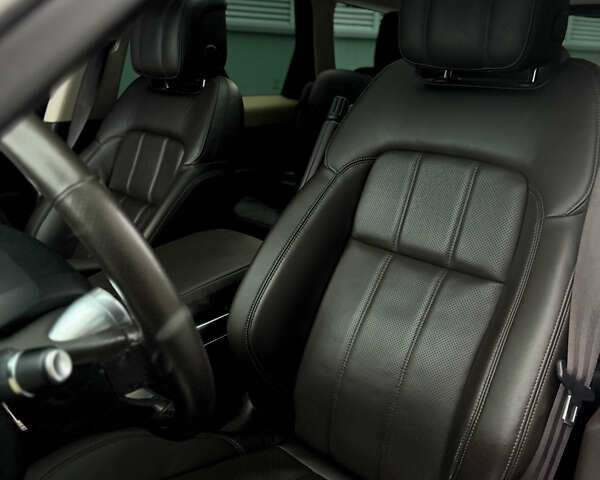 Білий Ленд Ровер Range Rover Sport, об'ємом двигуна 2.99 л та пробігом 39 тис. км за 52000 $, фото 13 на Automoto.ua