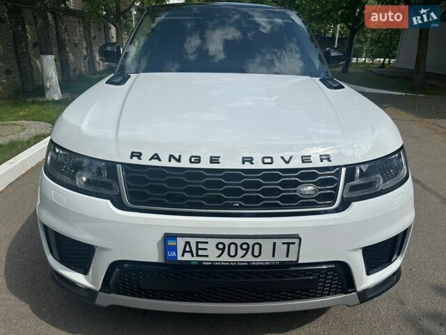 Білий Ленд Ровер Range Rover Sport, об'ємом двигуна 2.99 л та пробігом 117 тис. км за 49900 $, фото 11 на Automoto.ua