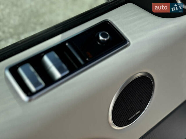 Белый Ленд Ровер Рендж Ровер Спорт, объемом двигателя 3 л и пробегом 76 тыс. км за 55000 $, фото 19 на Automoto.ua