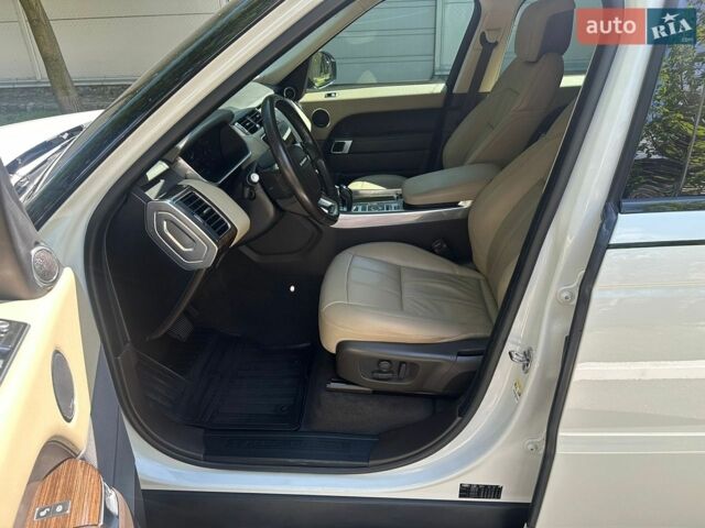 Білий Ленд Ровер Range Rover Sport, об'ємом двигуна 2.99 л та пробігом 117 тис. км за 49000 $, фото 48 на Automoto.ua