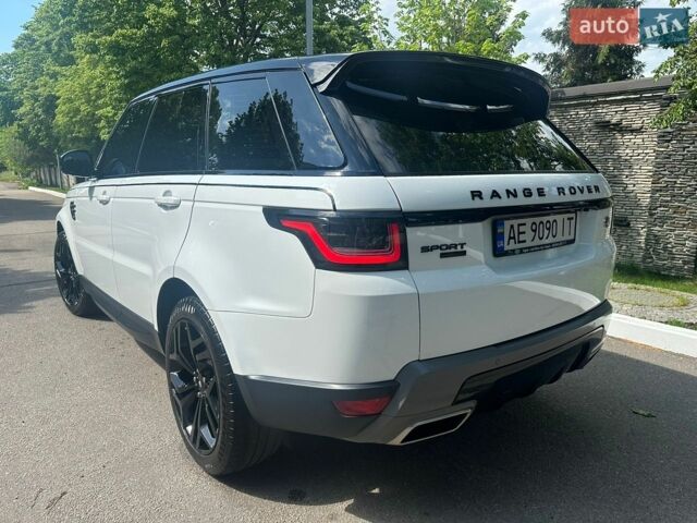 Білий Ленд Ровер Range Rover Sport, об'ємом двигуна 2.99 л та пробігом 117 тис. км за 49000 $, фото 23 на Automoto.ua