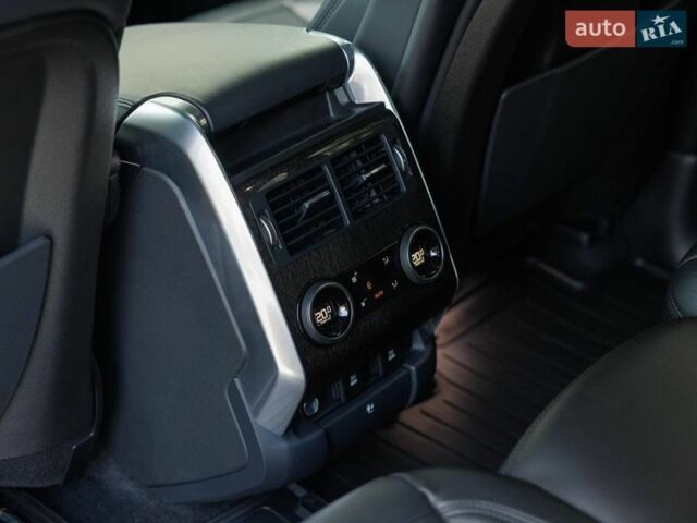 Білий Ленд Ровер Range Rover Sport, об'ємом двигуна 3 л та пробігом 50 тис. км за 53000 $, фото 10 на Automoto.ua