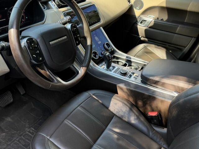 Білий Ленд Ровер Range Rover Sport, об'ємом двигуна 3 л та пробігом 49 тис. км за 48037 $, фото 8 на Automoto.ua