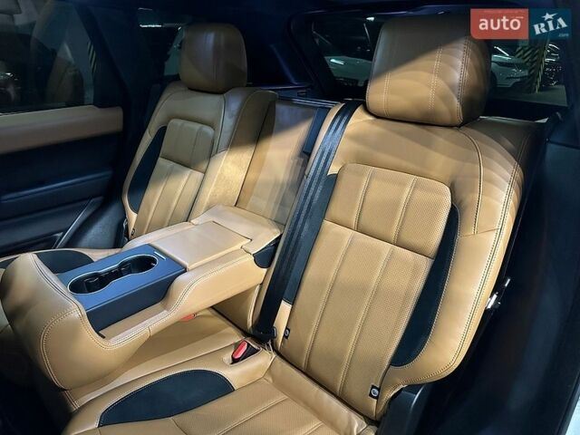 Білий Ленд Ровер Range Rover Sport, об'ємом двигуна 2.99 л та пробігом 114 тис. км за 56999 $, фото 11 на Automoto.ua