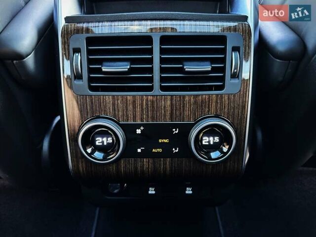 Білий Ленд Ровер Range Rover Sport, об'ємом двигуна 3 л та пробігом 71 тис. км за 46500 $, фото 31 на Automoto.ua