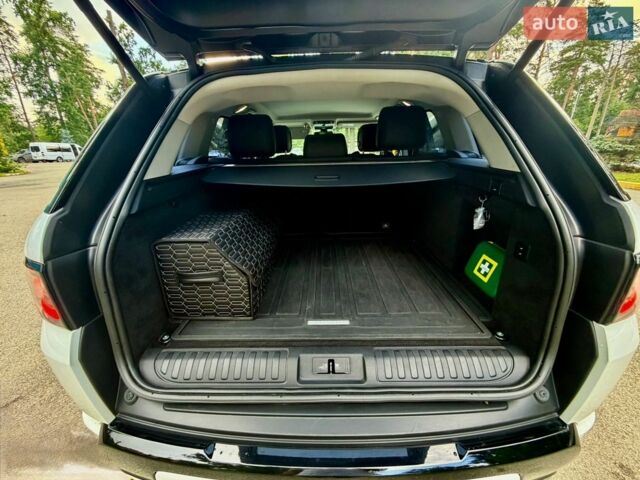 Білий Ленд Ровер Range Rover Sport, об'ємом двигуна 2.99 л та пробігом 102 тис. км за 47000 $, фото 15 на Automoto.ua