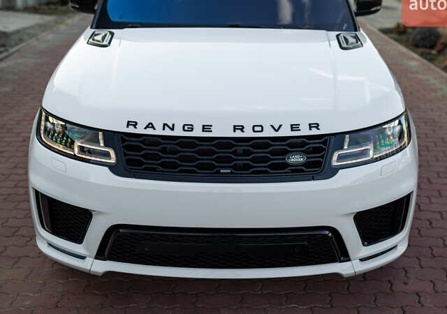 Білий Ленд Ровер Range Rover Sport, об'ємом двигуна 3 л та пробігом 130 тис. км за 45000 $, фото 5 на Automoto.ua