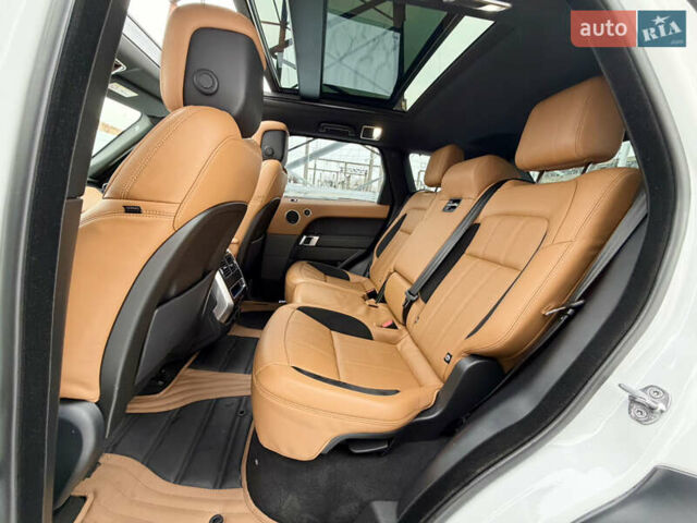 Білий Ленд Ровер Range Rover Sport, об'ємом двигуна 3 л та пробігом 59 тис. км за 71900 $, фото 54 на Automoto.ua
