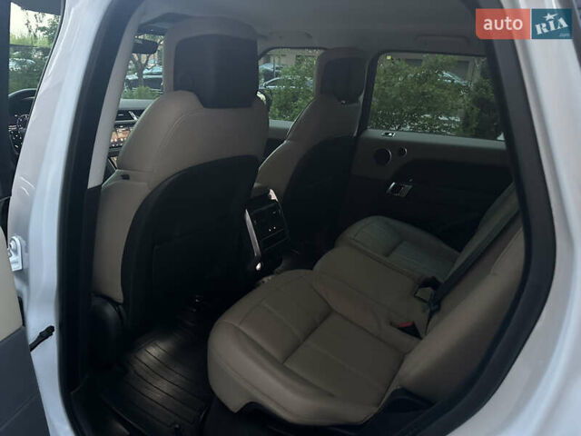 Белый Ленд Ровер Рендж Ровер Спорт, объемом двигателя 2.99 л и пробегом 115 тыс. км за 59900 $, фото 24 на Automoto.ua