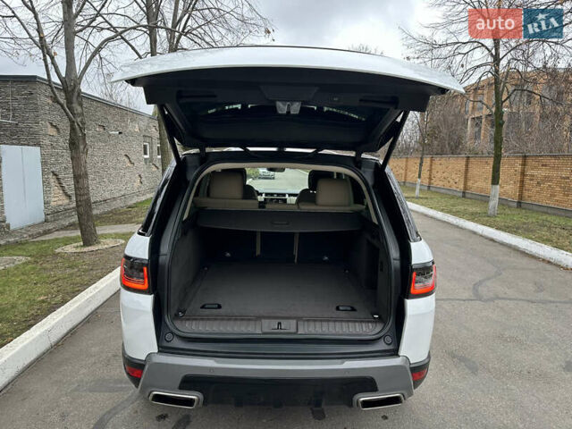 Белый Ленд Ровер Рендж Ровер Спорт, объемом двигателя 2.99 л и пробегом 114 тыс. км за 53900 $, фото 58 на Automoto.ua