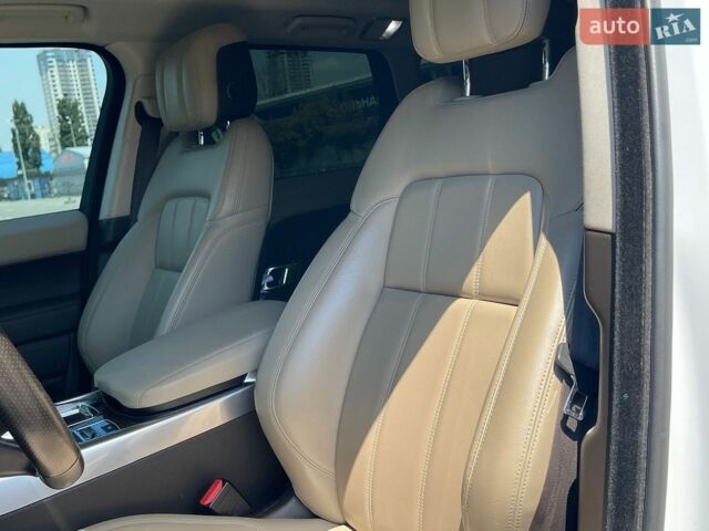 Білий Ленд Ровер Range Rover Sport, об'ємом двигуна 2.99 л та пробігом 148 тис. км за 46900 $, фото 17 на Automoto.ua